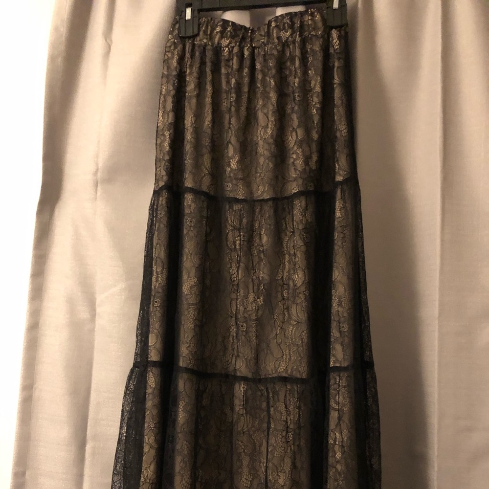 Black and tan lace maxi skirt